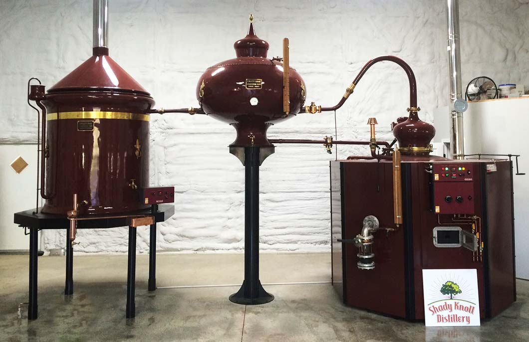 French alembic pot still